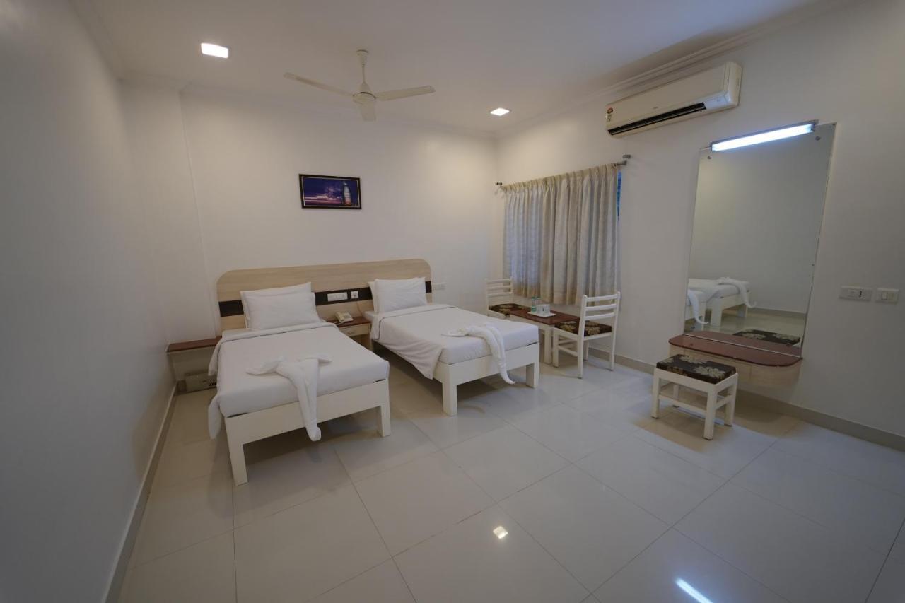 Hotel Palmyra Grand Inn Tirunelveli Kültér fotó
