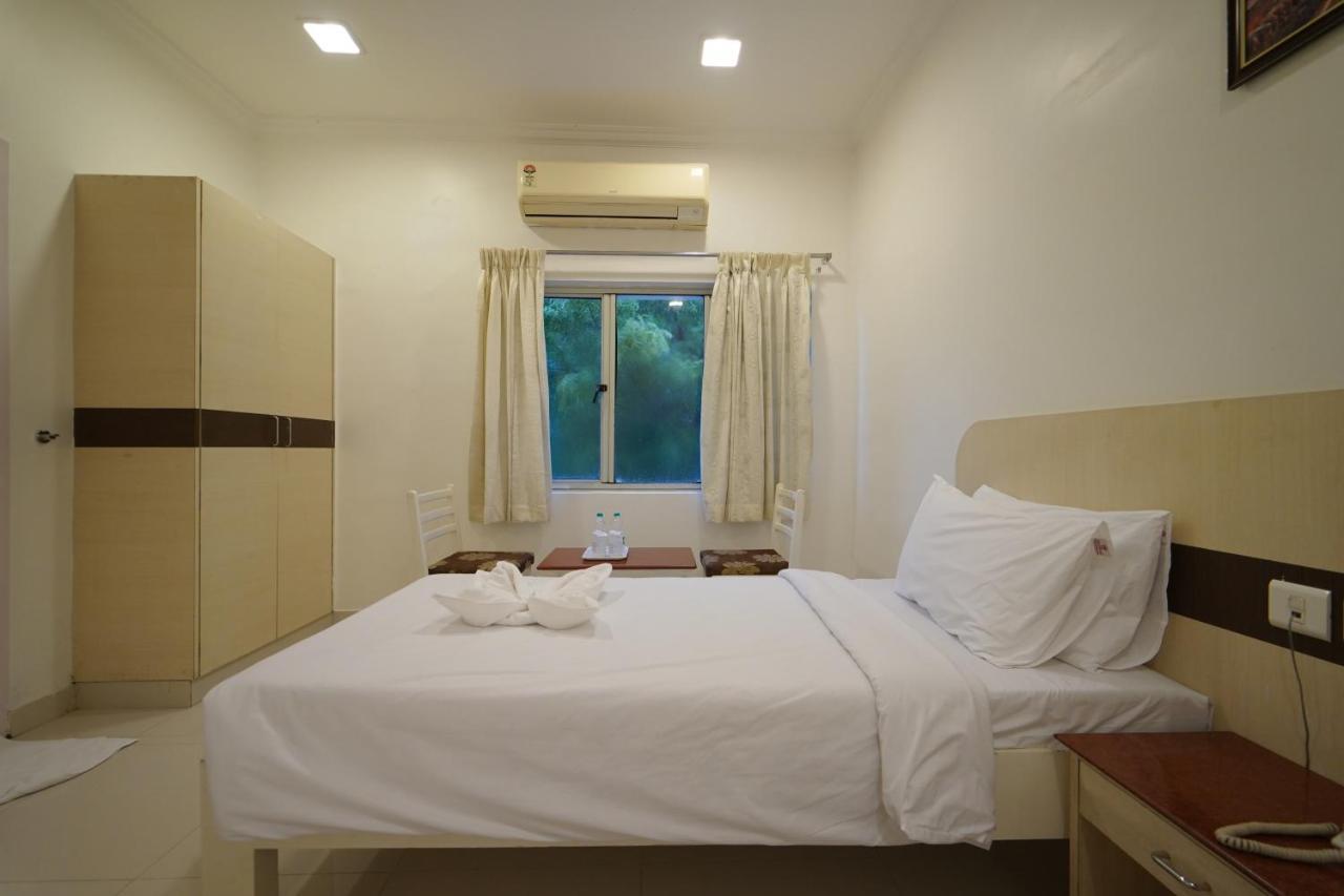 Hotel Palmyra Grand Inn Tirunelveli Kültér fotó