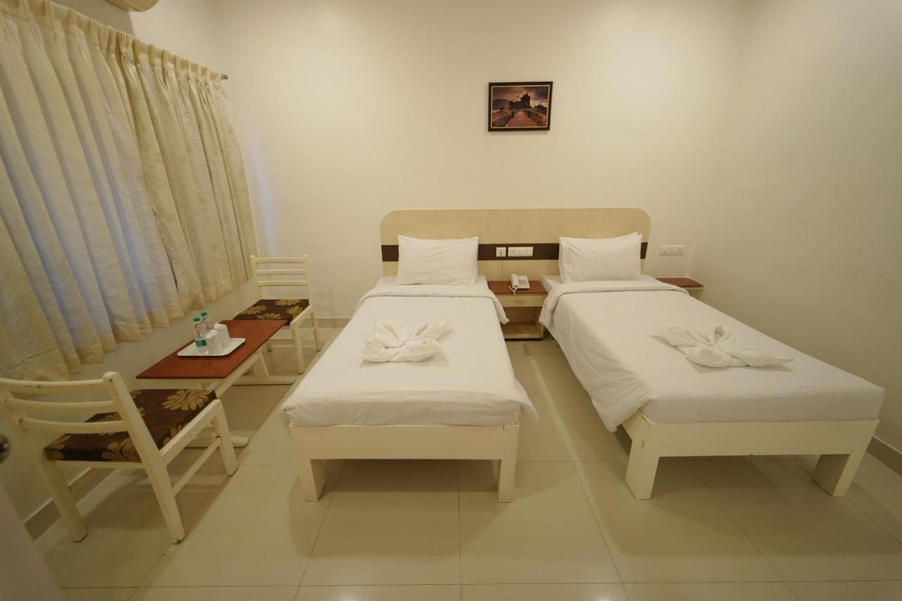 Hotel Palmyra Grand Inn Tirunelveli Kültér fotó