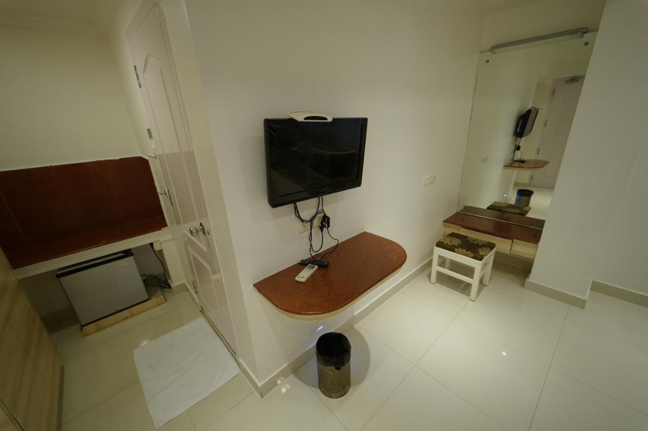 Hotel Palmyra Grand Inn Tirunelveli Kültér fotó