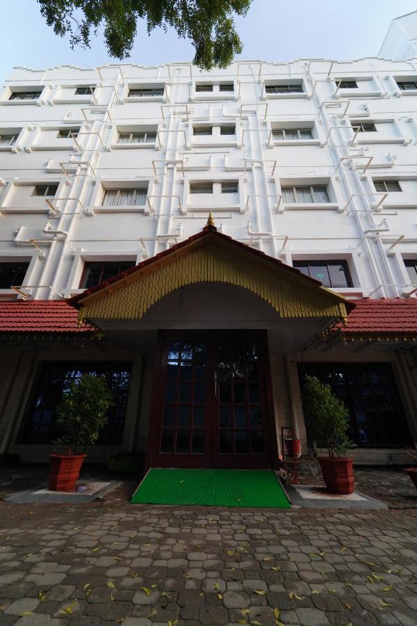 Hotel Palmyra Grand Inn Tirunelveli Kültér fotó