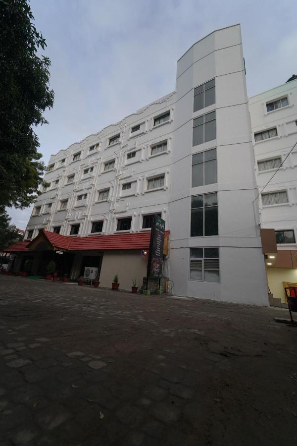 Hotel Palmyra Grand Inn Tirunelveli Kültér fotó