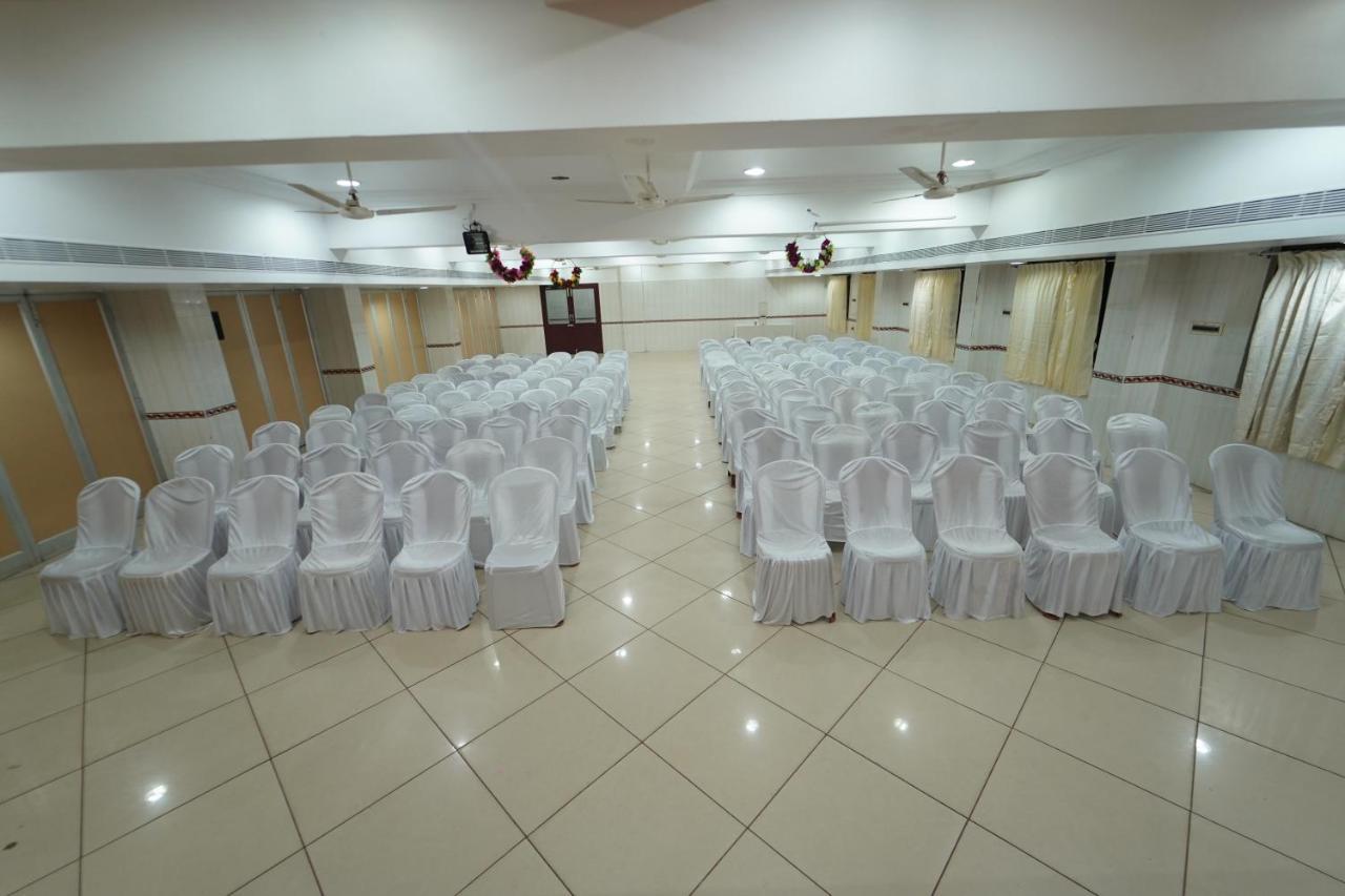 Hotel Palmyra Grand Inn Tirunelveli Kültér fotó