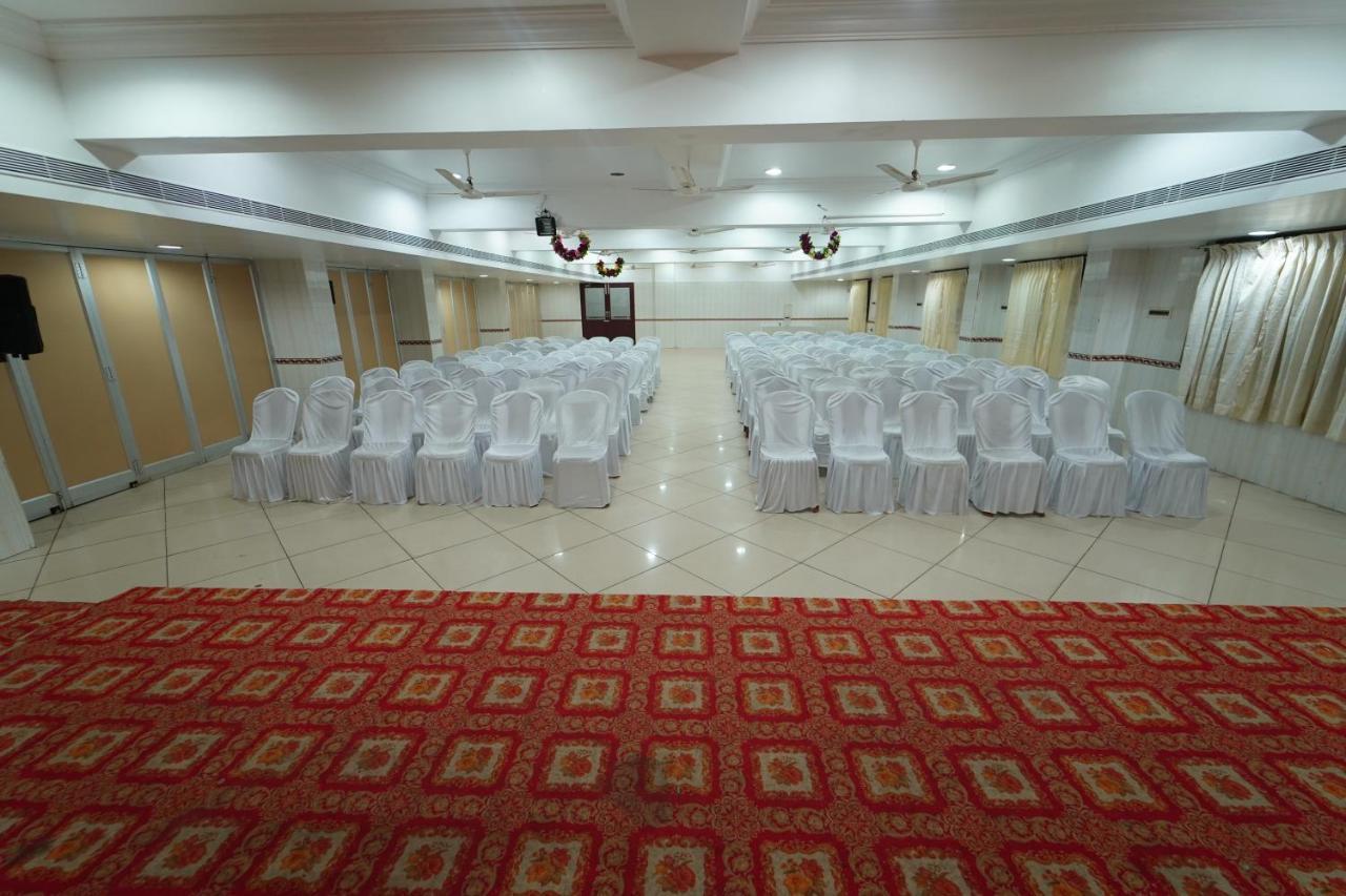 Hotel Palmyra Grand Inn Tirunelveli Kültér fotó
